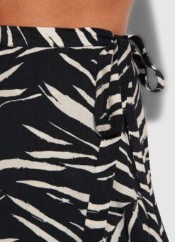 Skin Deep Wrap Skirt - Black 10 Skin Deep Wrap Skirt - Black -Outlet Seafolly Store 54631 SK Black 6